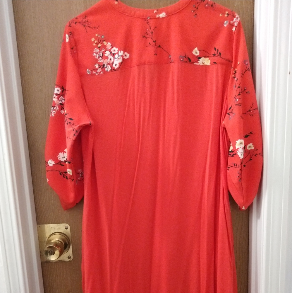Dress - Picture 3 of 3